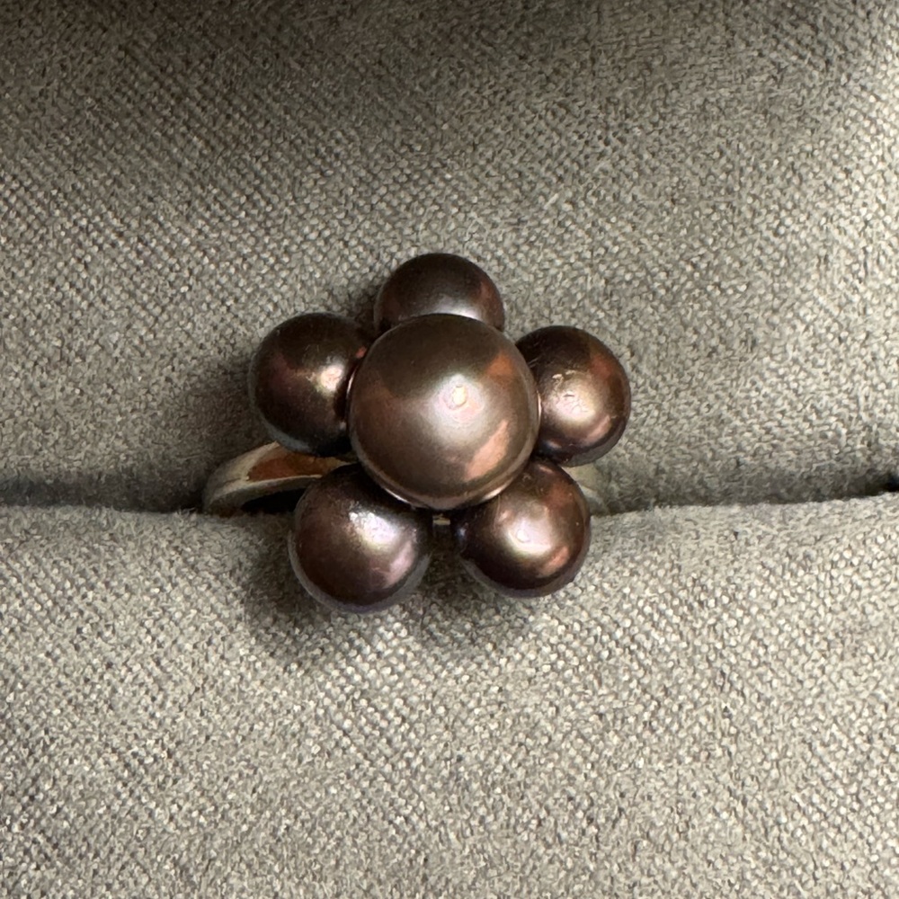 926 Sterling Tahitian Pearl Cluster Flower Ring
